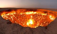 darvasa_gas_crater_panorama_1360058576_big.jpg